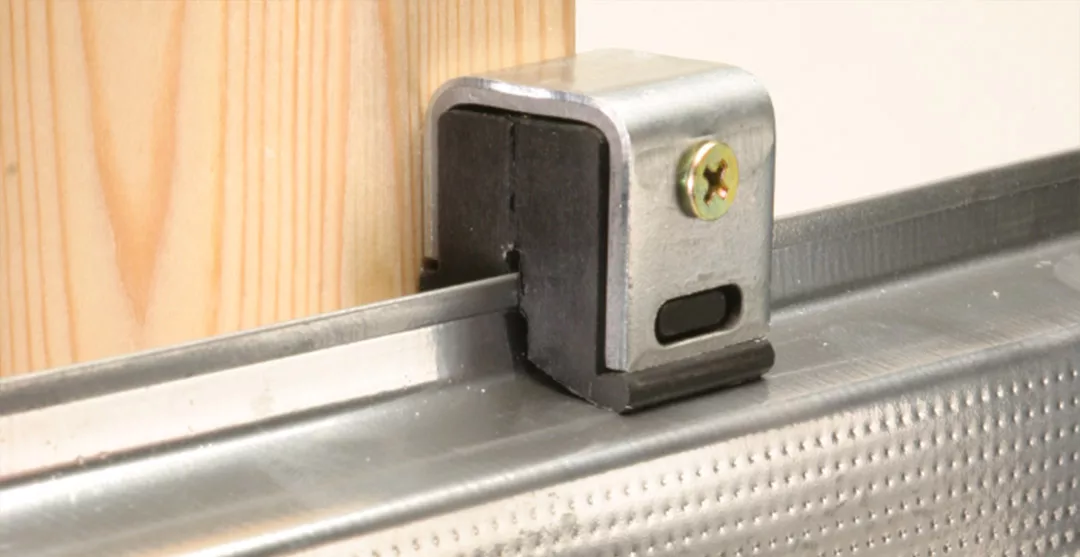 noise-control-applications-for-commercial-office-environments-wall-clips Wall Clips