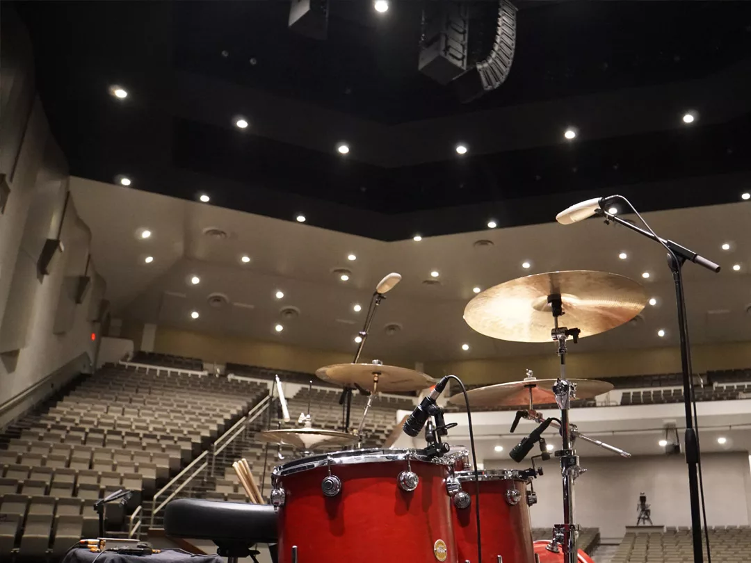 Major Renovation Reduces Reverberation Time in University Ministry Center